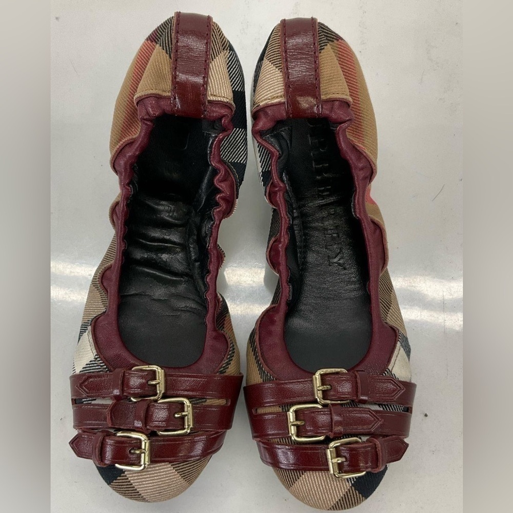 Burberry Bridle Housecheck Plaid Falcony Ballet Flat Sz 35 US 5 Triple Buckle - Picture 9 of 14